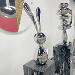 Cute steel rabbit sculpture for living room decoration